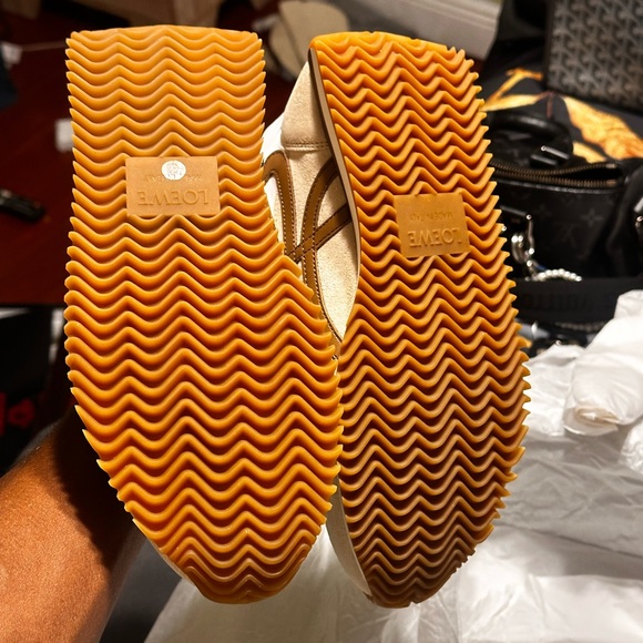 Loewe White Box - Picture 6 of 12